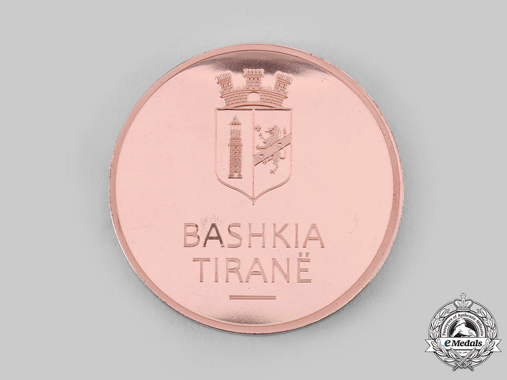 albania,_republic._a_municipality_of_tirana_civic_award_medal_with_case_c.2000_m19_24512