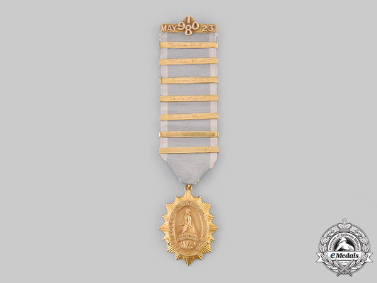 united_states._a_society_of_the_colonial_dames_of_america_membership_badge_in_gold,_by_bb&_b_m19_24655_1_1
