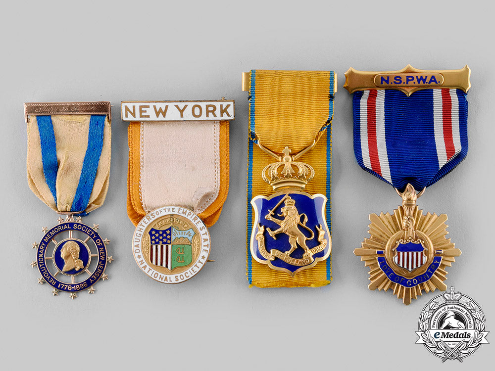 united_states._four_membership_badges_attributed_to_mary_a._taylor_c.1900_m19_24709_1_1