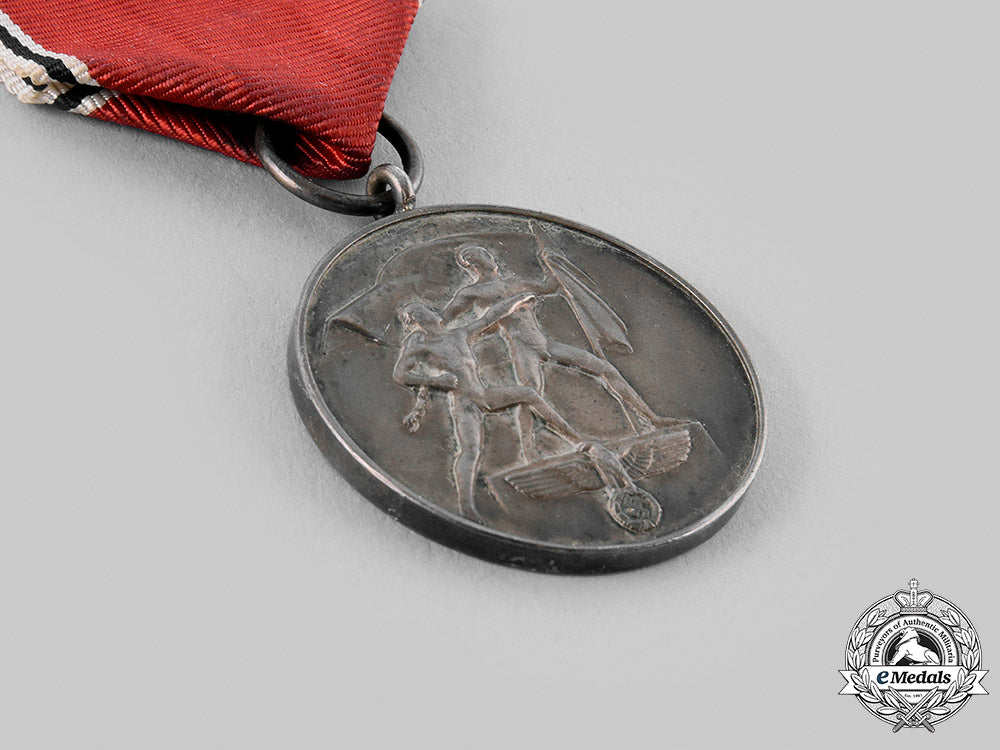 germany,_third_reich._a_lot_of_medals_and_decorations_m19_24793