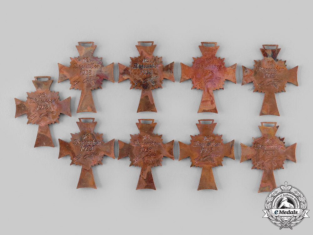germany,_third_reich._a_lot_of_factory_unfinished_honour_crosses_of_the_german_mother,_bronze_grade_m19_24806
