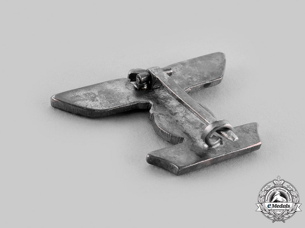 germany,_wehrmacht._a_clasp_to_the1939_iron_cross_i_class,_type_i,_with_case_m19_24863_1