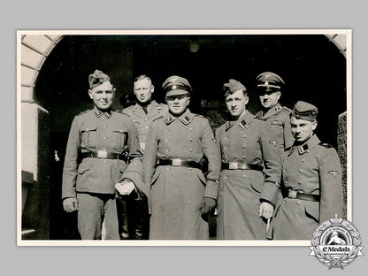 germany,_ss._a_photograph_of_ss-_verfügungstruppe_personnel_m19_2487