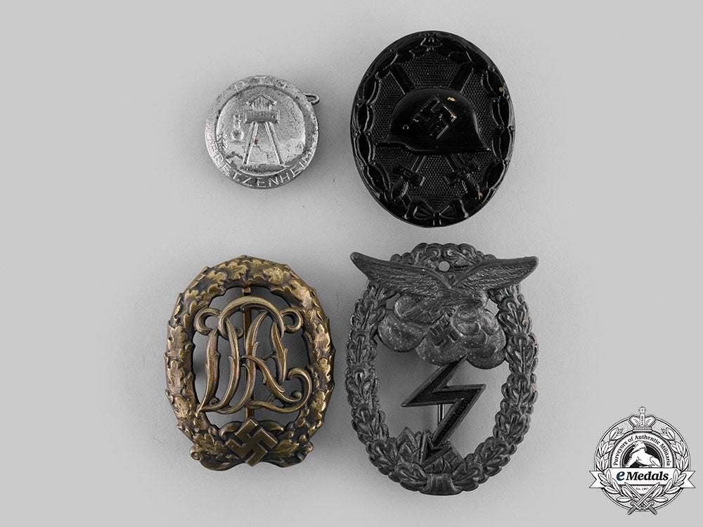 germany,_luftwaffe._a_pow_group_of_awards_and_badges_to_walter_reichmann,_eric_queen_collection_m19_24871_1_1