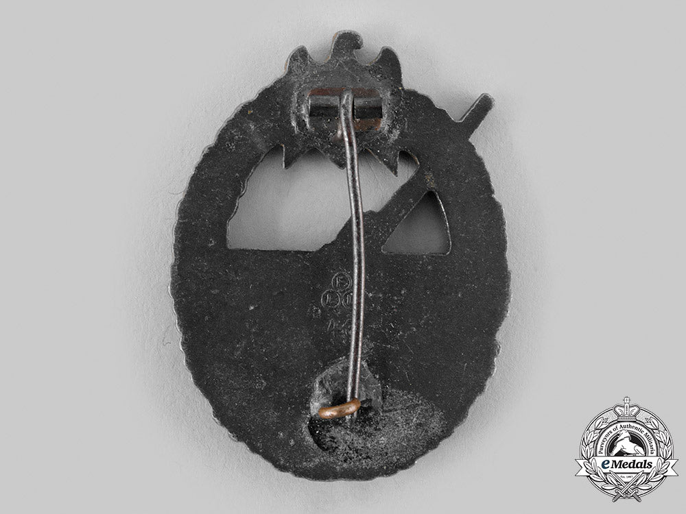 germany,_kriegsmarine._a_coastal_artillery_war_badge,_by_friedrich_linden_m19_24945