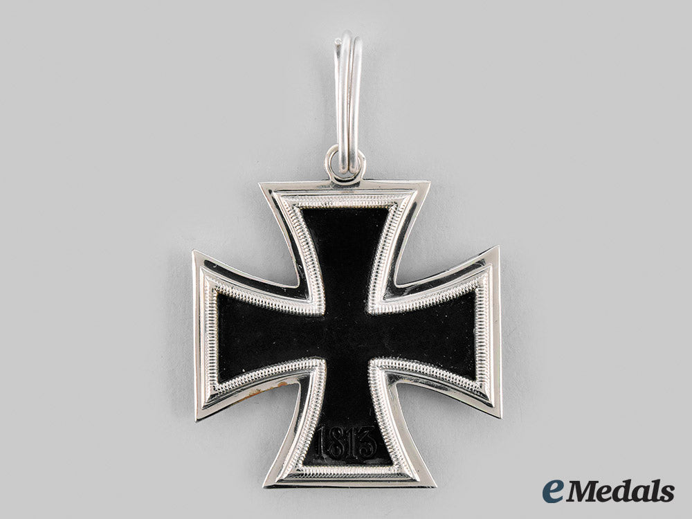 germany,_wehrmacht._a1939_iron_cross_ii_class,1957_issue_with_case_m19_25024_1