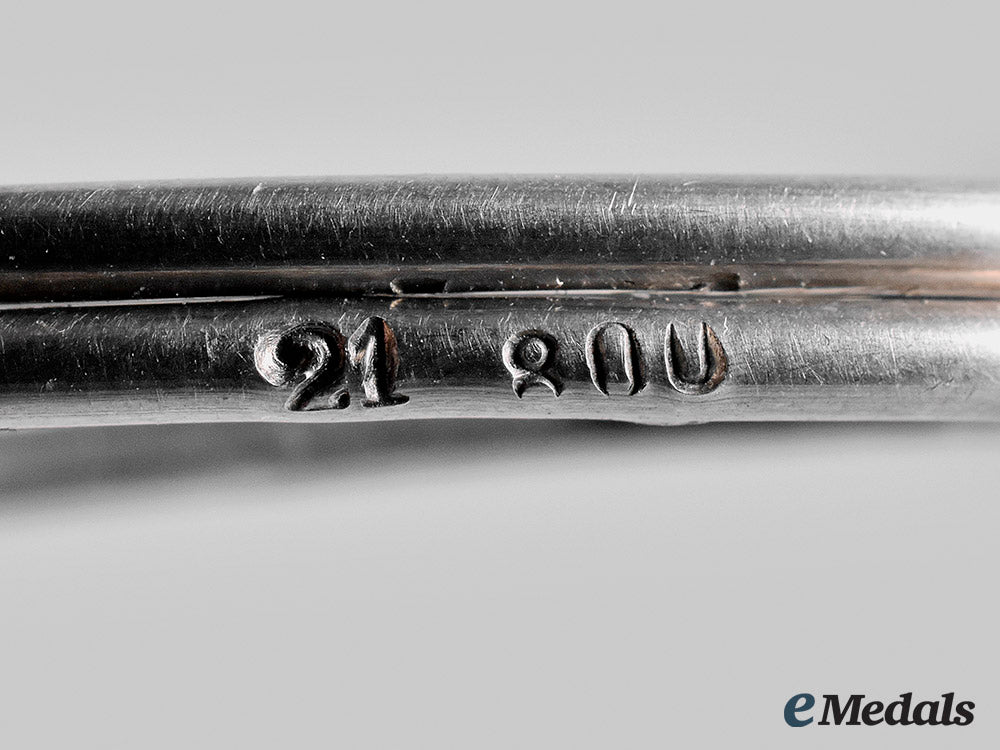 germany,_wehrmacht._a1939_iron_cross_ii_class,1957_issue_with_case_m19_25027_1