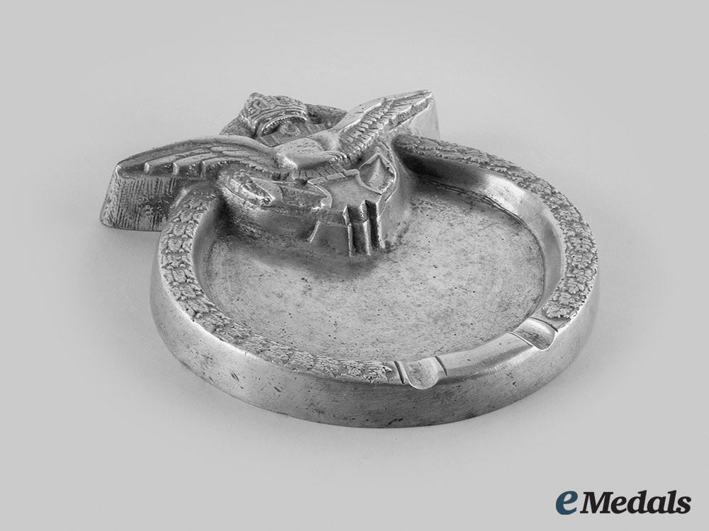 yugoslavia,_kingdom._a_naval_pilot's_field_made_ashtray_m19_25037