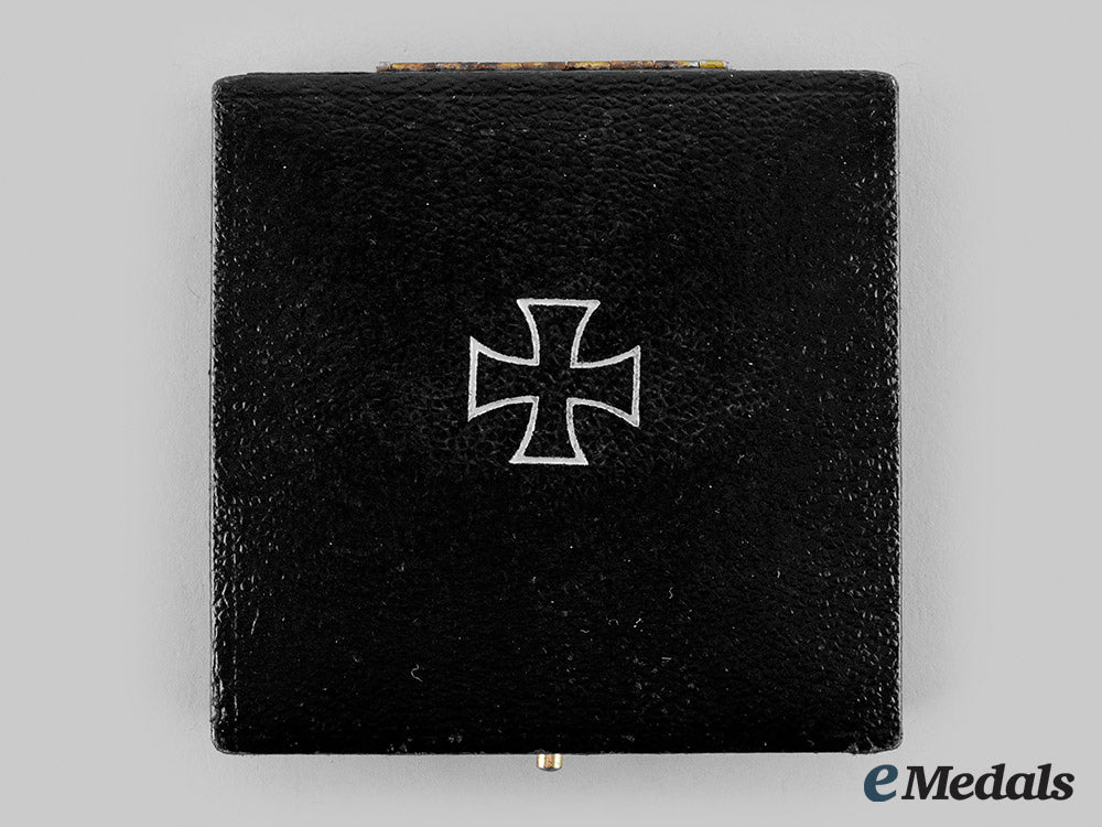 germany,_federal_republic._a1939_iron_cross_i_class,_with_case,1957_version_m19_25311_1