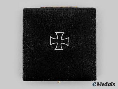 germany,_federal_republic._a1939_iron_cross_i_class,_with_case,1957_version_m19_25311_1