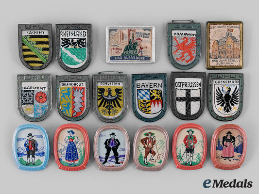 germany,_third_reich._a_lot_of_winterhilfswerk_campaign_donor_badges_m19_25322_1_1