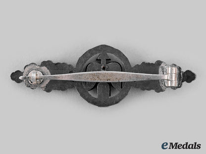germany,_luftwaffe._a_short-_range_day_fighter_clasp,_silver_grade,_by_g.h._osang_m19_25369_1_1_1_1