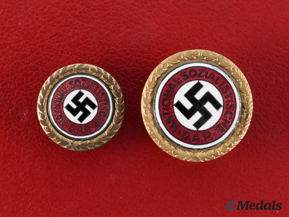 germany,_nsdap._a_set_of_golden_party_badges_belonging_to_ss-_obergruppenführer_arthur_seyss-_inquart,_with_case,_by_deschler&_sohn_m19_25490_1_1_1_1