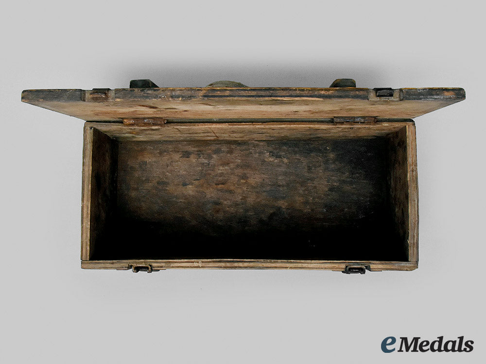 germany,_nsdap._an_ammo_box_belonging_to_arthur_seyß-_inquart_m19_25694