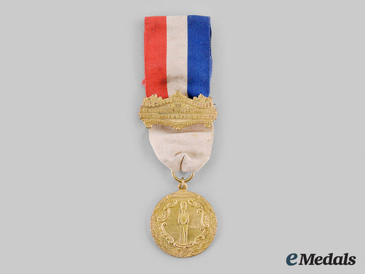 united_states._a_new_york_old_guard_medal,_to_the_ancient_and_honorable_artillery_company_of_boston_and_the_honorable_artillery_company_of_london1903_m19_25806_1