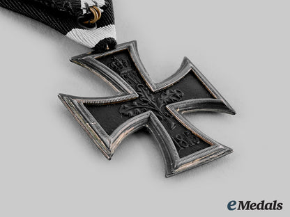 germany,_imperial._a1914_iron_cross,_ii_class_by_h.r._wilm_m19_25859