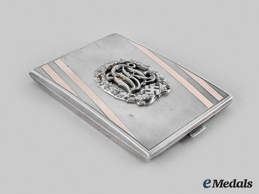 germany,_drl._a_fine_cigarette_case_with_gold_detailing&_dedicated_m19_25923