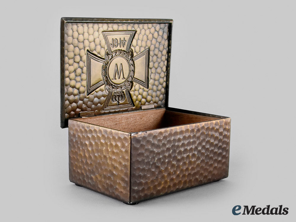 germany,_imperial._a_patriotic1914_iron_cross_box_and_document_clip_m19_25962