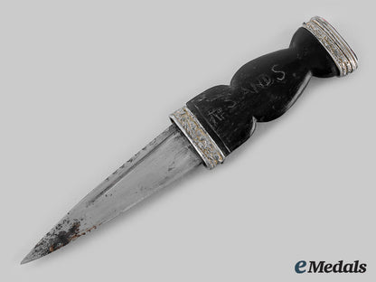 united_kingdom._a_mid-_twentieth_century_scottish_dirk/_skean_dhu_dagger,_by_j._nowill&_sons,_sheffield,_england_m19_26309_1
