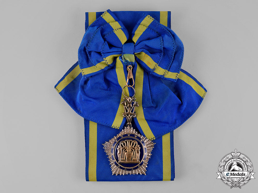 egypt,_republic._an_order_of_the_nile,_i_class_grand_cordon_with_case,_c.1955_m19_2637