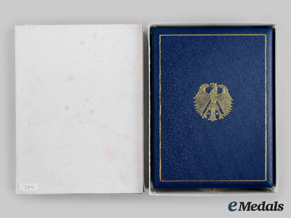 germany,_federal_republic._an_order_of_merit_of_the_federal_republic,_by_steinhauer&_lück_m19_26508