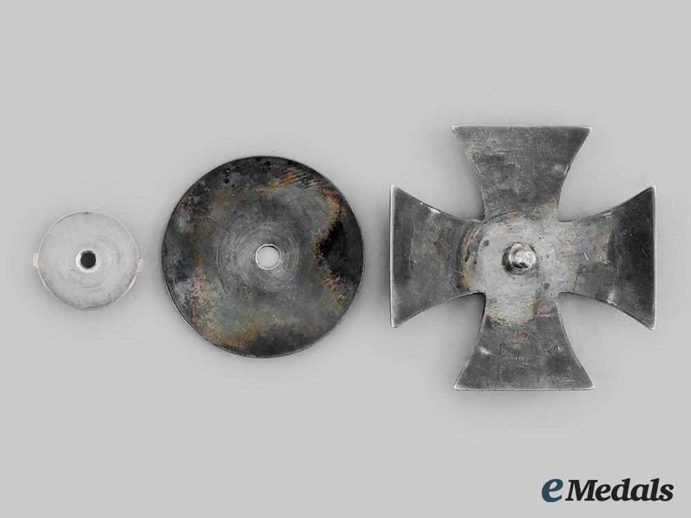 germany,_imperial._a1914_iron_cross,_i_class,_screwback_m19_26865