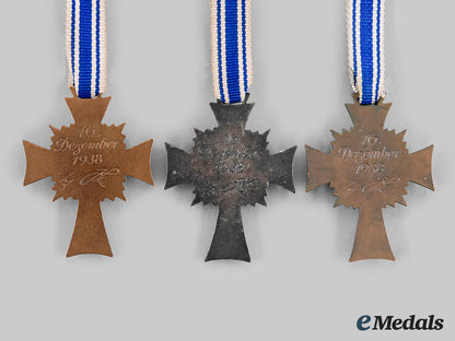 germany,_third_reich._a_lot_of_honour_crosses_of_the_german_mother,_all_grades_m19_26885_2