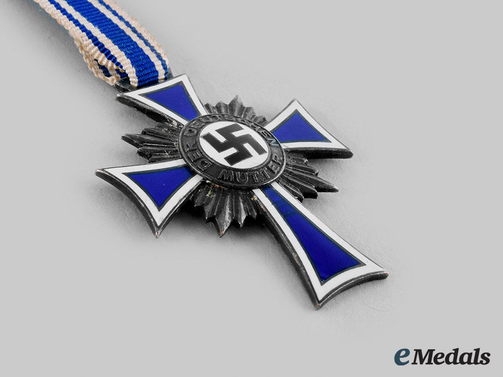 germany,_third_reich._a_lot_of_honour_crosses_of_the_german_mother,_all_grades_m19_26887_2