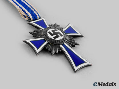 germany,_third_reich._a_lot_of_honour_crosses_of_the_german_mother,_all_grades_m19_26887_2