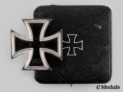 germany,_third_reich._a1939_iron_cross,_i_class,_by_steinhauer_and_lück_with_case_m19_26894