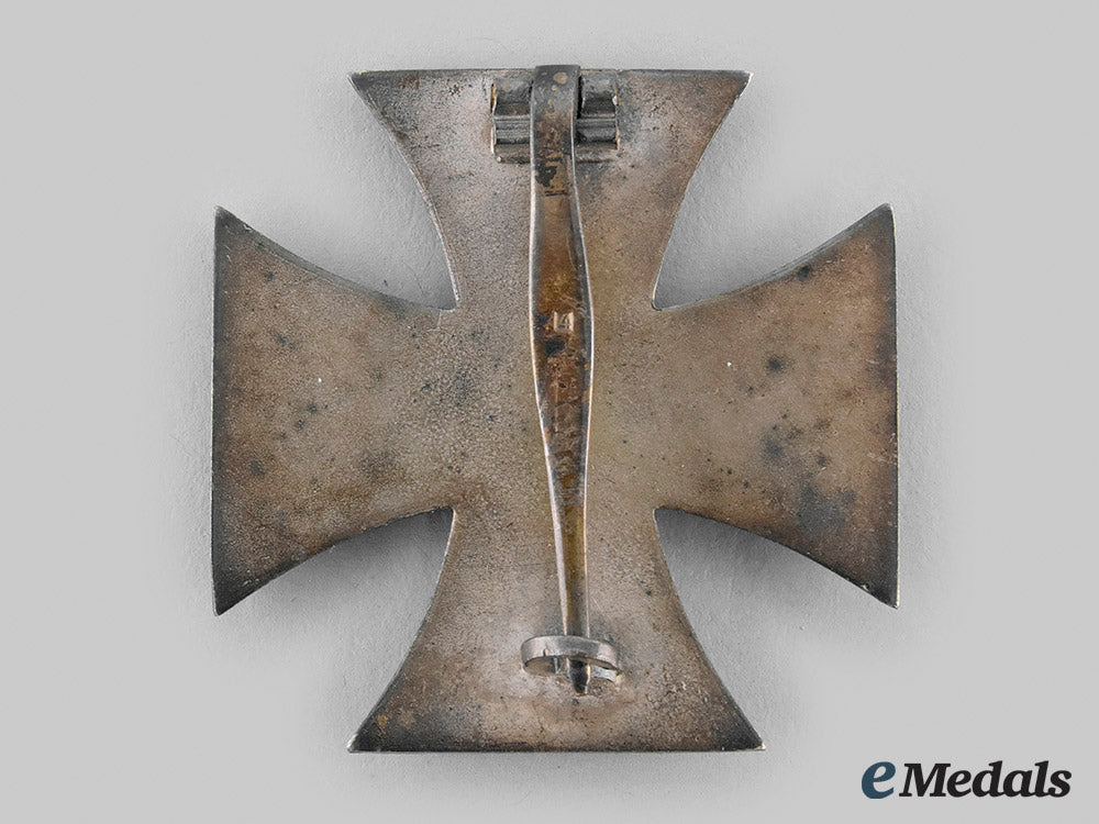 germany,_third_reich._a1939_iron_cross,_i_class,_by_steinhauer_and_lück_with_case_m19_26896
