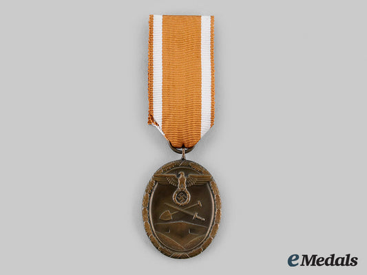 germany,_wehrmacht._a_west_wall_medal_m19_26927