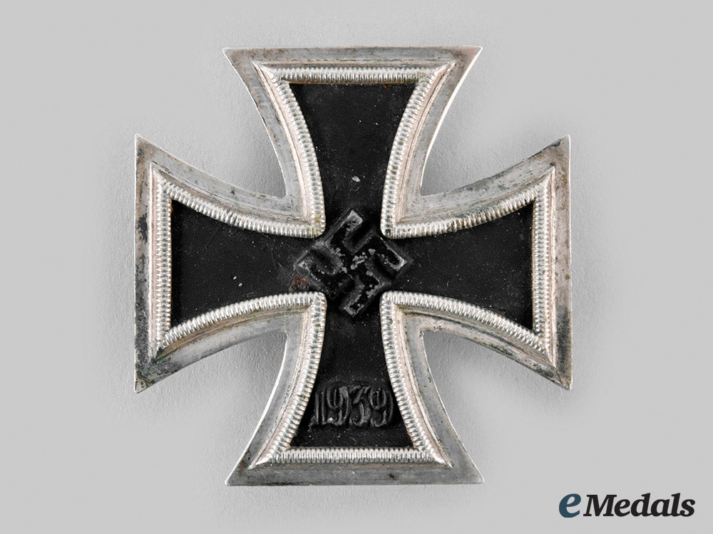 germany,_wehrmacht._a1939_iron_cross_i_class,_with_case,_by_paul_meybauer_m19_26998_2_1_1