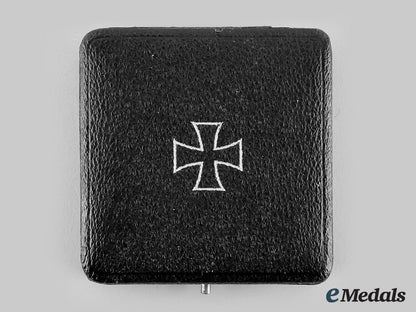 germany,_wehrmacht._a1939_iron_cross_i_class,_with_case,_by_paul_meybauer_m19_27003_2_1_1