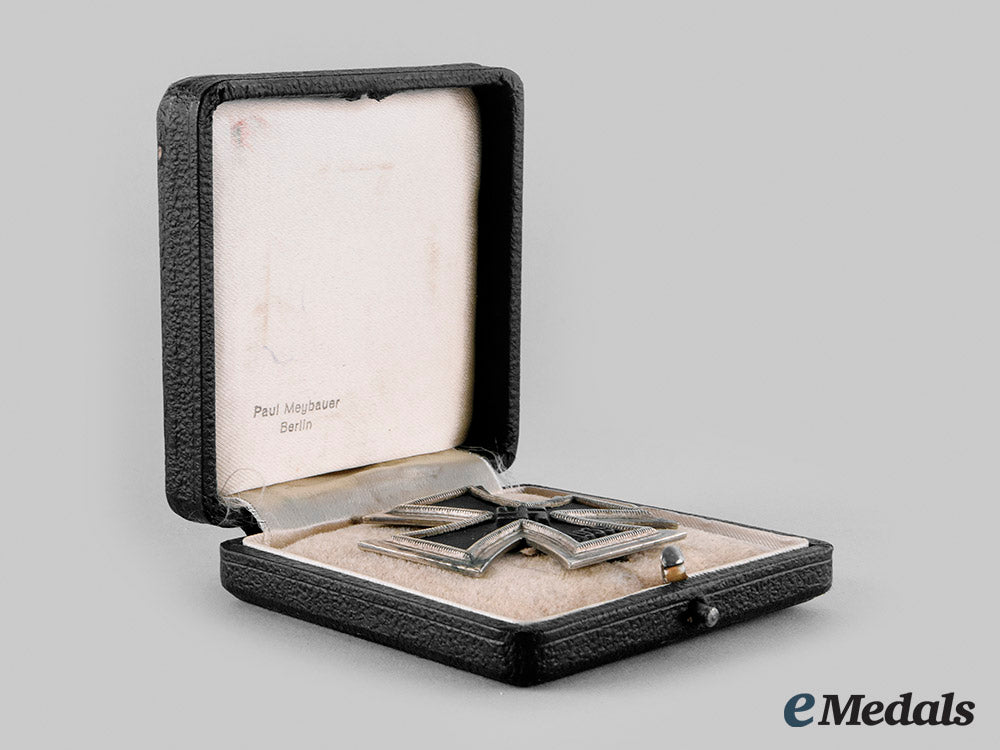 germany,_wehrmacht._a1939_iron_cross_i_class,_with_case,_by_paul_meybauer_m19_27005_2_1_1
