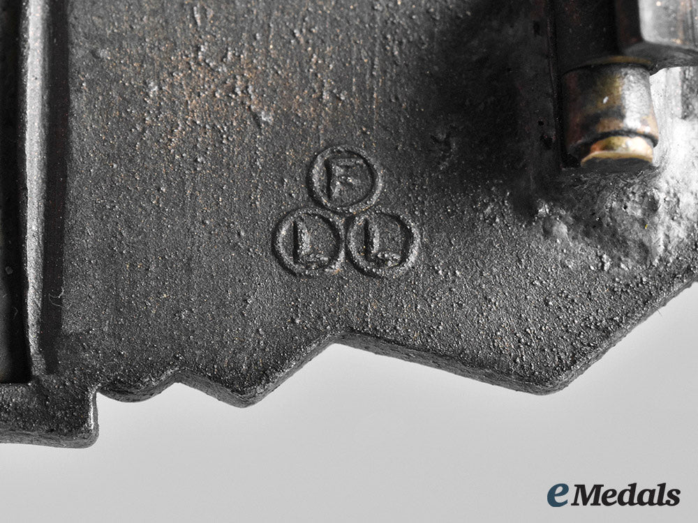 germany,_wehrmacht._a_close_combat_clasp,_bronze_grade,_by_friedrich_linden_m19_27030