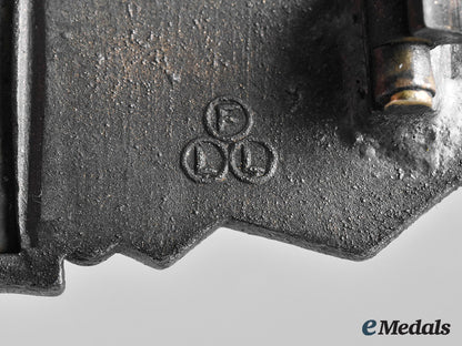 germany,_wehrmacht._a_close_combat_clasp,_bronze_grade,_by_friedrich_linden_m19_27030