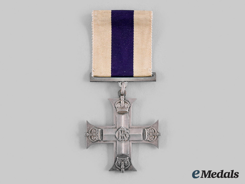 united_kingdom._a_george_v_military_cross_with_case_m19_27068