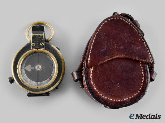 united_kingdom._a_verners_pattern_mark_vii_prismatic_compass,1917_m19_27073