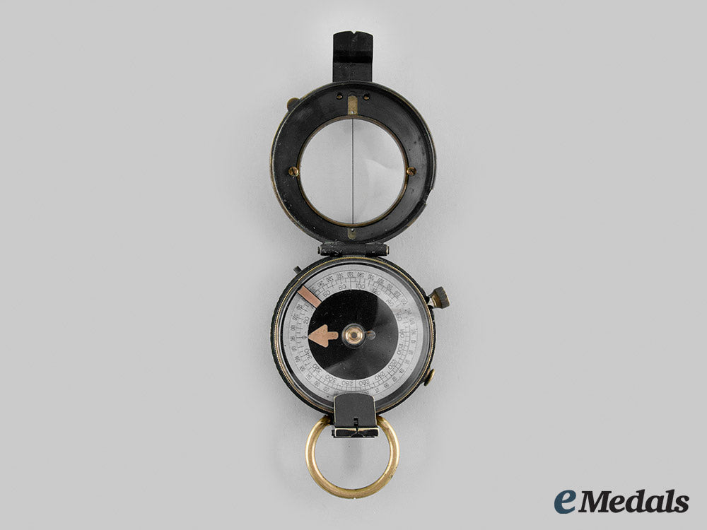 united_kingdom._a_verners_pattern_mark_vii_prismatic_compass,1917_m19_27075
