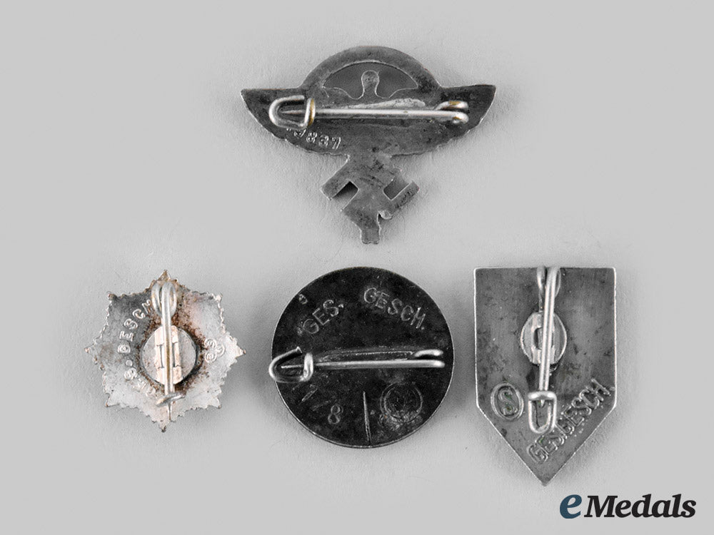 germany,_third_reich._a_lot_of_membership_badges_m19_27097