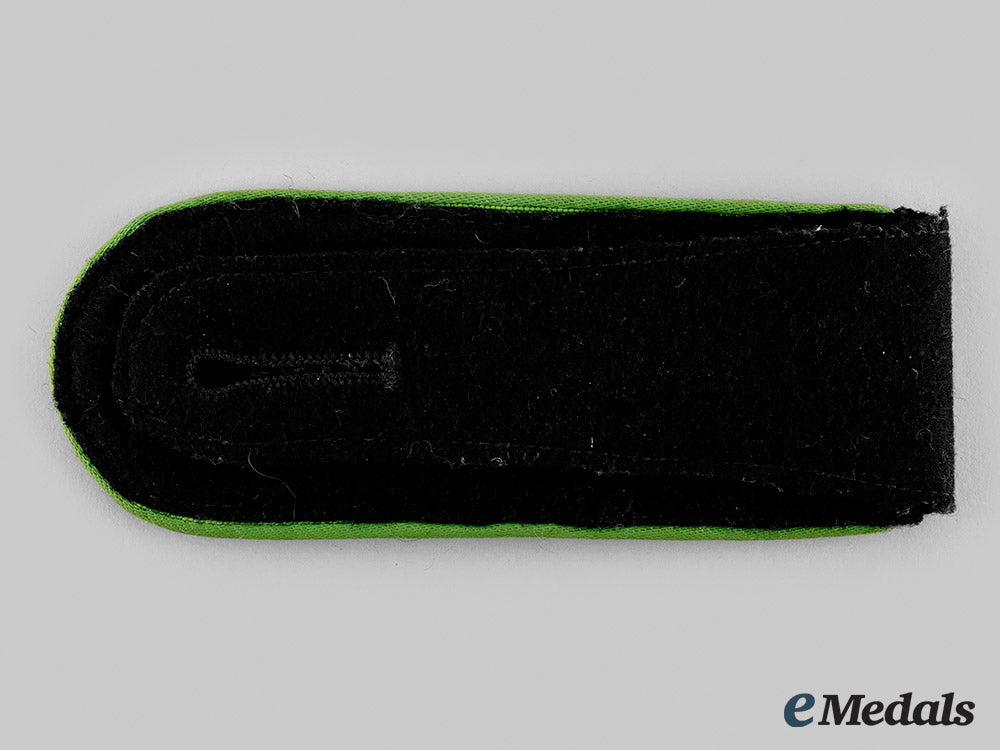 germany,_ss._a_single_waffen-_ss_gebirgsjäger_em_shoulder_board_m19_27234