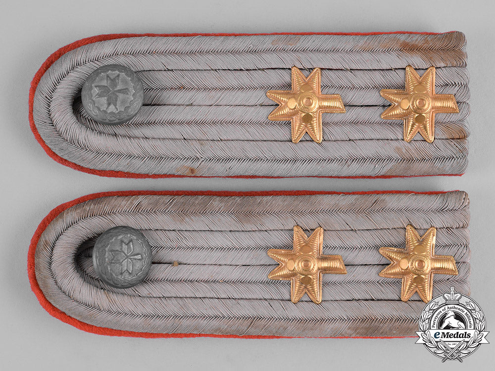 croatia,_independent_state.shoulder_boards_of_an_air-_force_lieutenant1_st_class_m19_2731