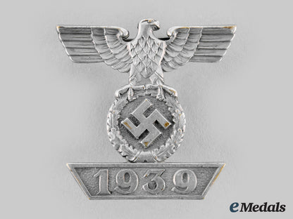 germany,_wehrmacht._a_clasp_to_the1939_iron_cross_ii_class,_type_ii,_with_case_m19_27320