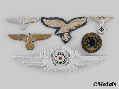germany,_wehrmacht._a_lot_of_insignia_m19_27331