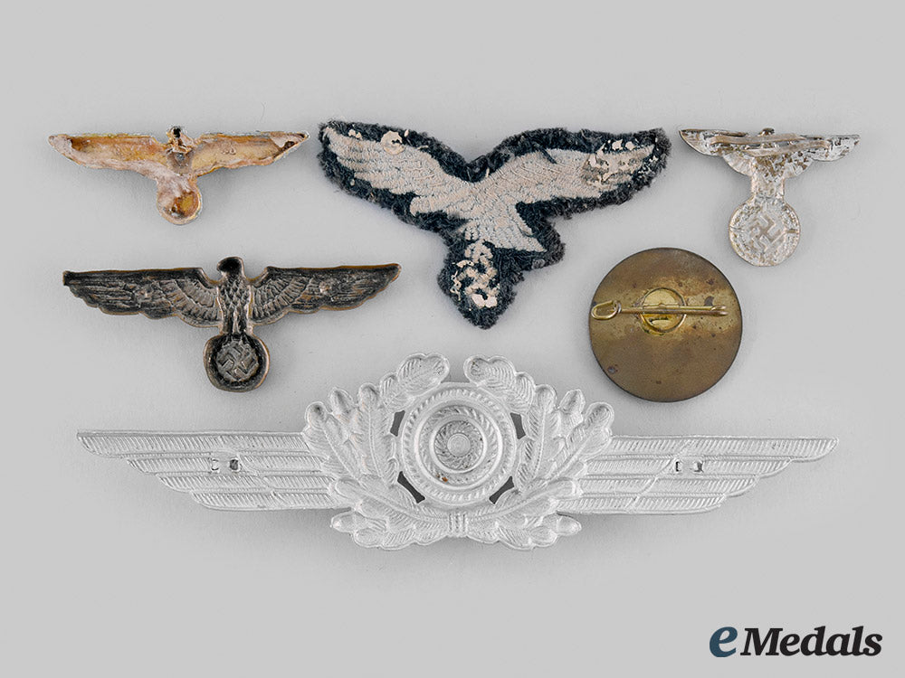 germany,_wehrmacht._a_lot_of_insignia_m19_27332
