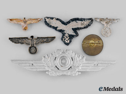 germany,_wehrmacht._a_lot_of_insignia_m19_27332