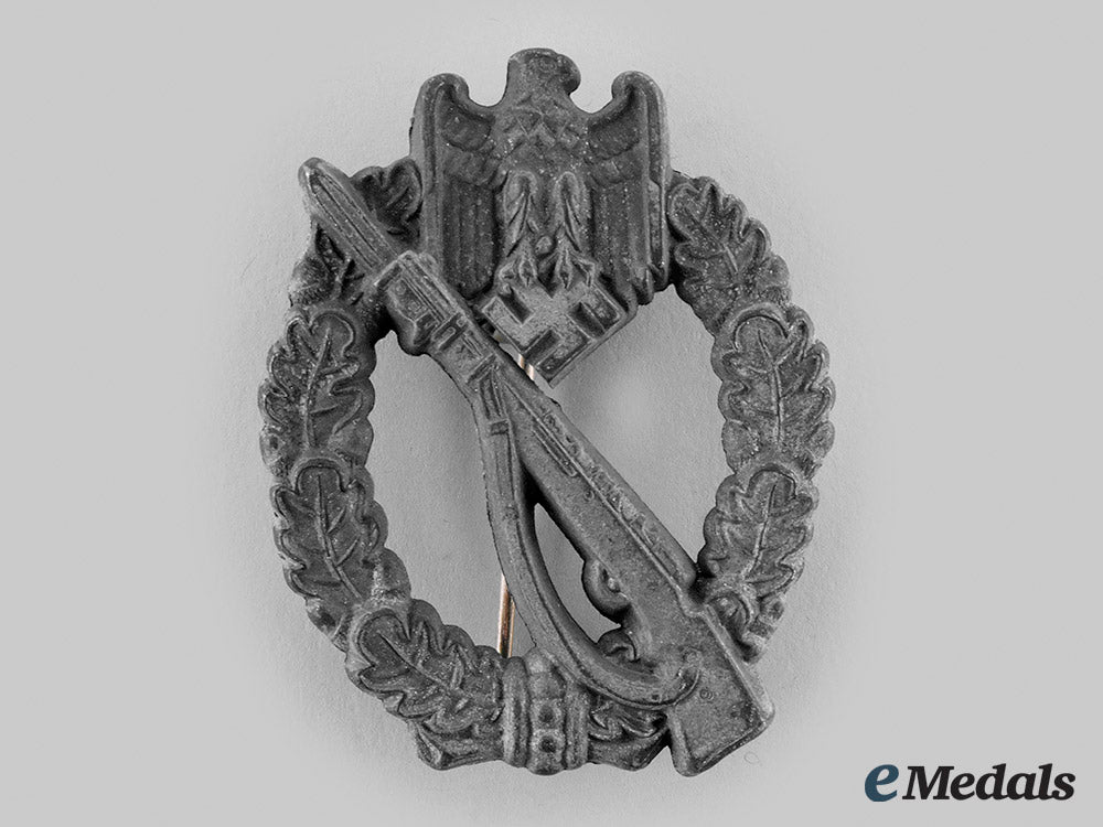 germany,_heer._an_infantry_assault_badge,_silver_grade,_by_unknown_maker_m19_27360