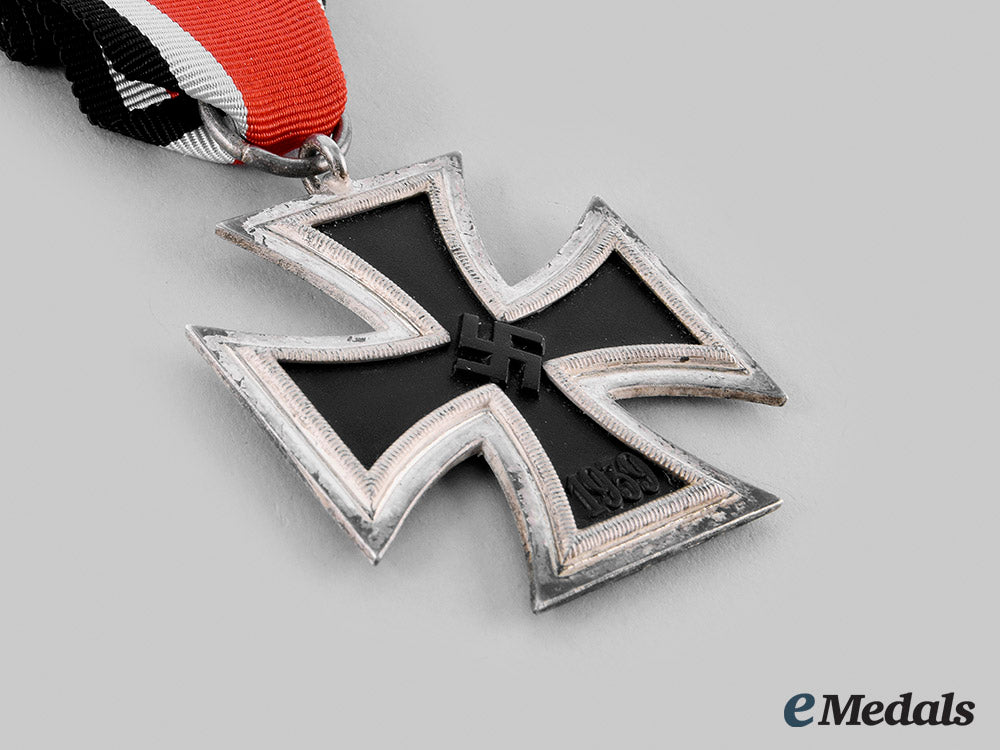 germany,_wehrmacht._a1939_iron_cross,_ii_class,_by_godet_m19_27381
