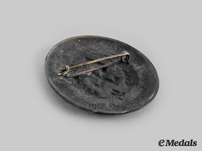 germany,_third_reich._a_wartime_harvest_female_farmworkers_appreciation_badge_m19_27410